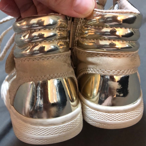 Girls GORGEOUS Gold Hi-top Sneakers - Picture 7 of 7